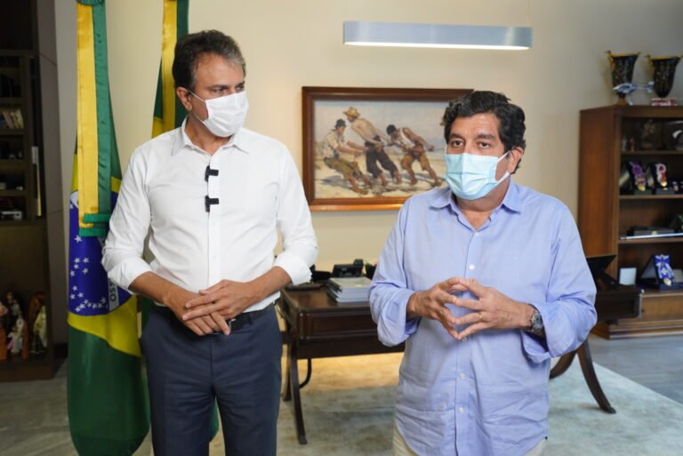 Covid: Governador endurece toque de recolher e fecha comércio mais cedo