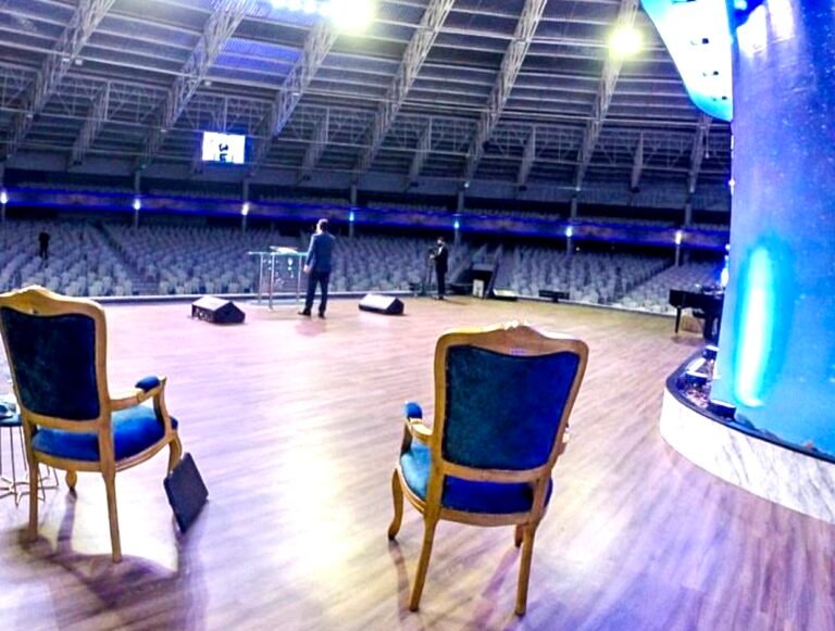 Igrejas se adequam ao novo decreto com Lockdown no Estado