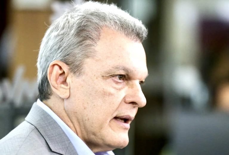 Sarto culpa Governo Federal pela falta de medicamentos e equipamentos