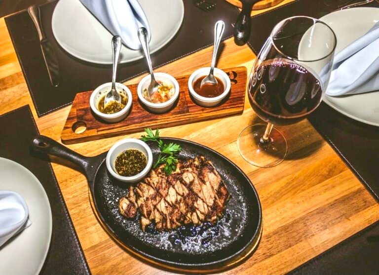 Restaurantes só poderão funcionar das 12:00 às 18:00, apenas na semana