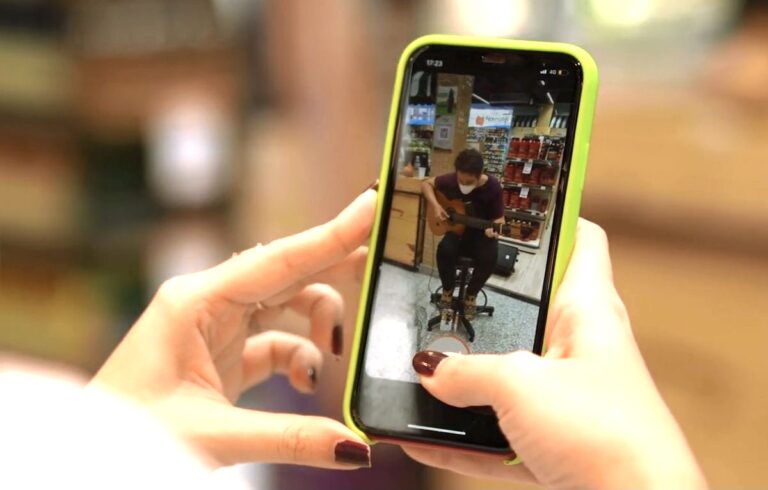 Supermercados e farmácias recebem ações culturais do Sesc