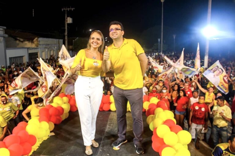 Justiça cassa mandatos de prefeito de Coreaú, vice prefeita e vereador por compra de votos