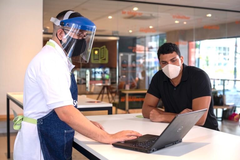 Sesc, Senac e Fecomércio passam a ajudar no cadastro para vacina contra a covid-19