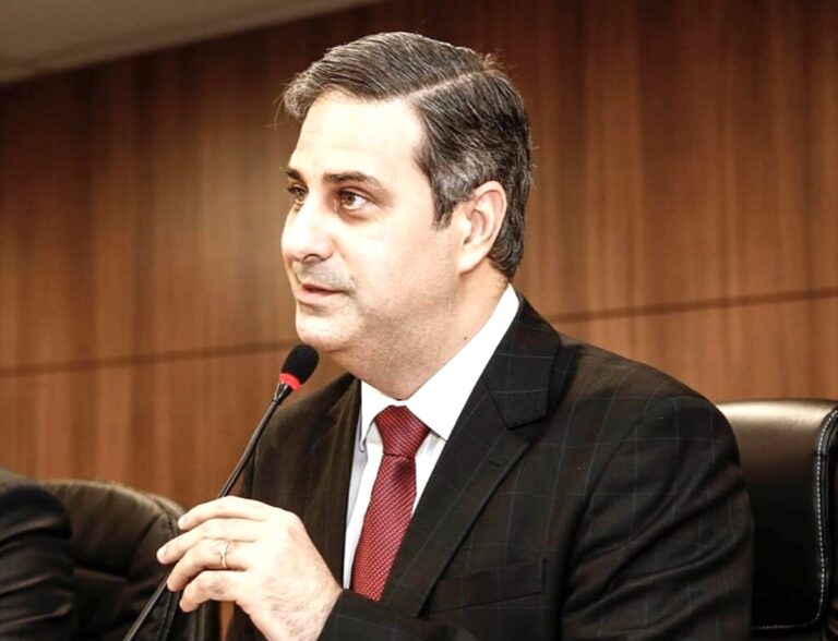 OAB-CE oficia TJ-CE solicitando retorno imediato de atendimento presencial