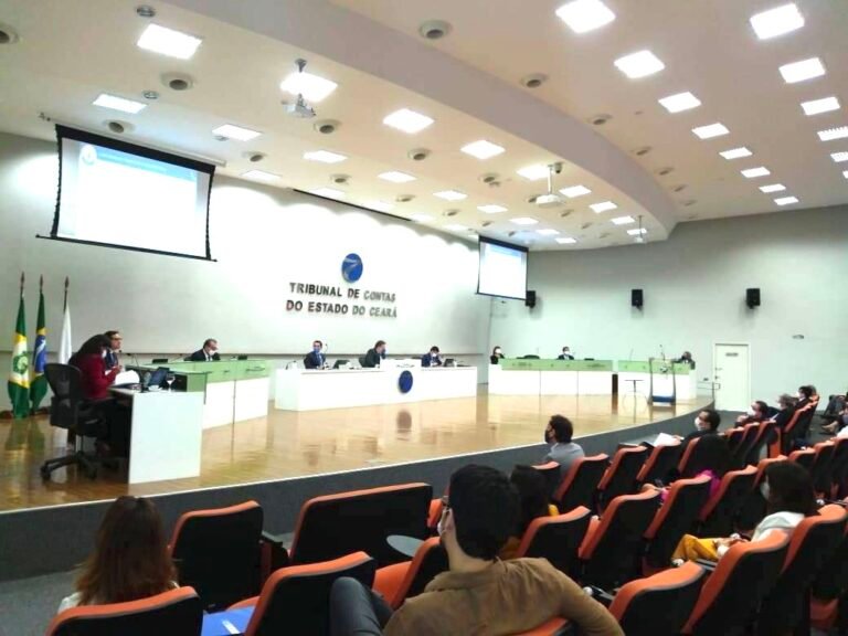 TCE-CE aprova contas de Camilo Santana (PT) com 52 recomendações e 48 ressalvas