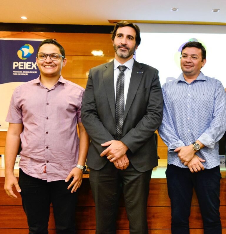 Empresário cearense, Felipe Veras prestigia lançamento de programa de qualificação de exportação da APEX- Brasil, na FIEC