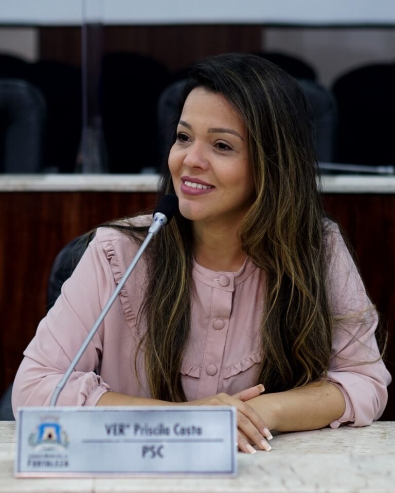 Vereadora Priscila Costa quer criar o “Corujão da Saúde” para tentar zerar a fila de exames nos hospitais de Fortaleza