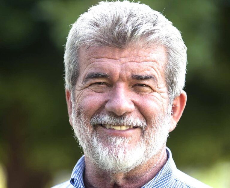 Ex-prefeito de Juazeiro do Norte é alvo da PF em investigação de propina do FUNDEB