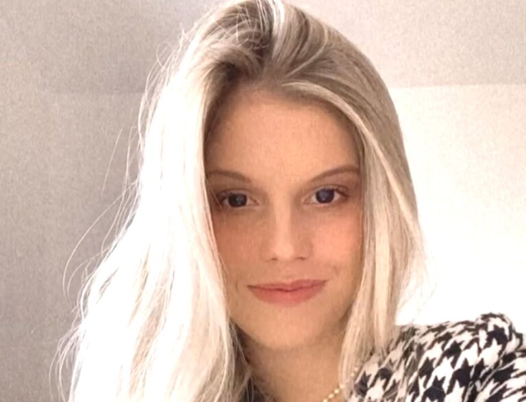 Estudante brasileira descobre cerca de 25 asteróides para a Nasa