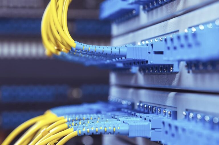 Enel mira provedores de internet com nova tarifa e empresários vão à justiça