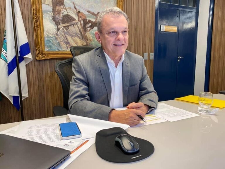 Sarto anuncia novo concurso para professores ainda em 2022