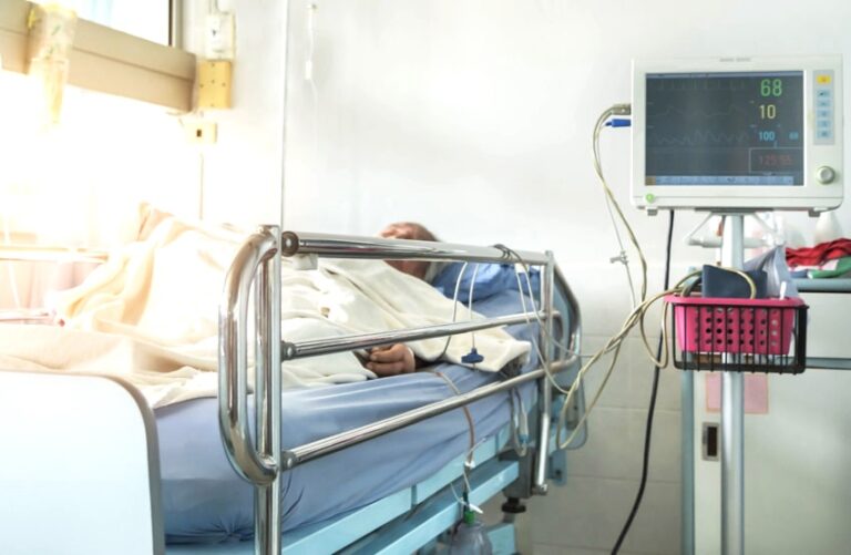 STJ mantém indenização de R$ 100 mil a paciente que teve feridas durante internação