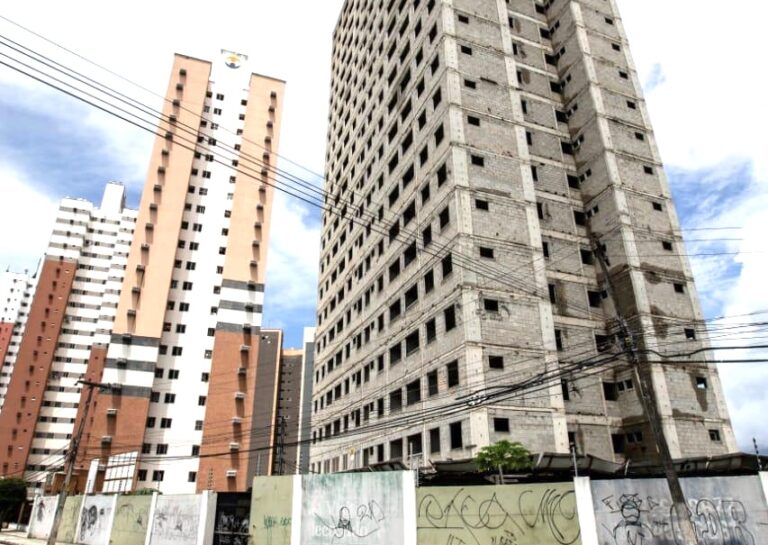 Construtora ‘Porto Freire’ deixa famílias sem imóvel e prejuízo de R$ 2 milhões