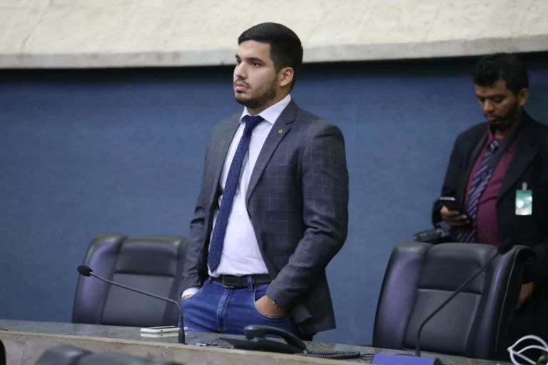 Aprovado na Assembleia projeto que torna praias acessíveis às pessoas com deficiência no CE