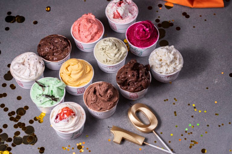 Renata Abreu e Renan Aguiar comemoram os 10 anos da San Paolo e lançam o “ Gelato no palito”