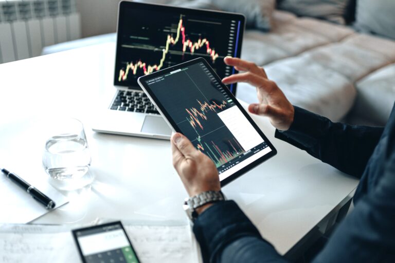 PF mira falsos investidores na bolsa de valore; golpe chega a R$ 200 milhões