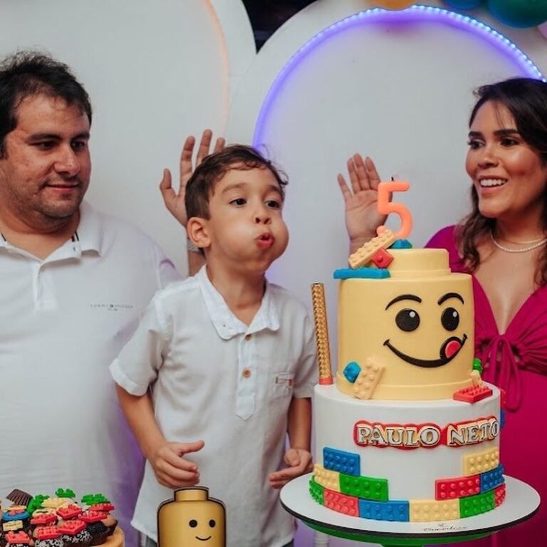 Paulo Aragão e Laís Soares comemoram os 5 aninhos de Paulo Neto 