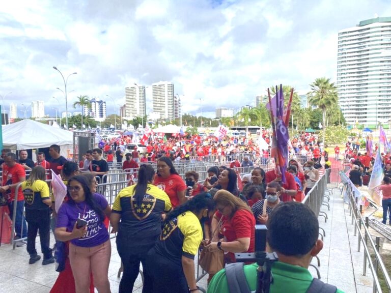 Governo do Ceará nega que tenha favorecido PT em convenção de Elmano e Camilo Santana