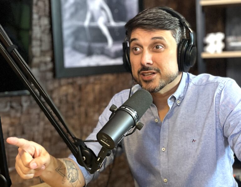 Negócios: De forma leve e descontraída, Segurocast desvenda o universo dos seguros