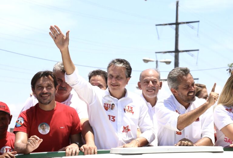 Camilo Santana (PT) é eleito senador da república pelo Estado do Ceará