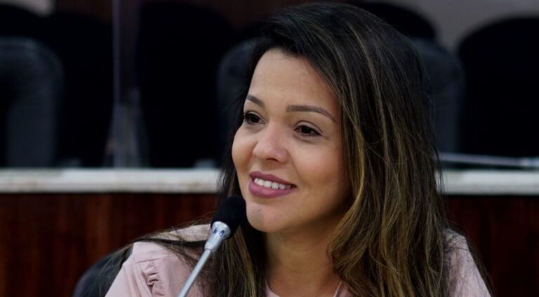 Com apoio de 100% da bancada, Priscila Costa é a nova líder do PL na Câmara de Fortaleza