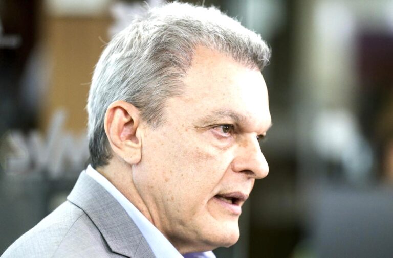 Gestão Sarto é criticada após sanção da ‘Taxa do Lixo’ e réveillon de dois dias na capital