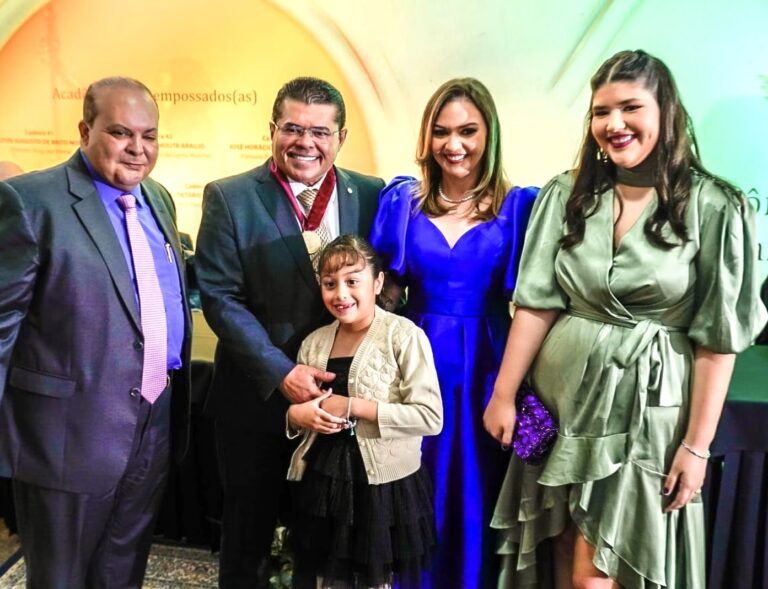 Cearense é empossado em Brasília integrante da ‘Academia Brasileira de Direito’