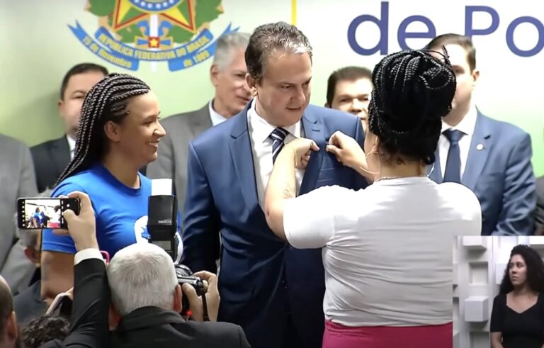 Camilo critica gestão Bolsonaro: “Causou prejuízos para milhões de crianças e jovens”