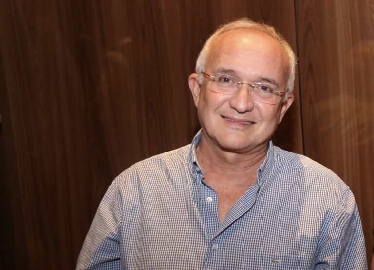 Sarto troca Secretário de Saúde, nomeia médico e anuncia pacote de reformas