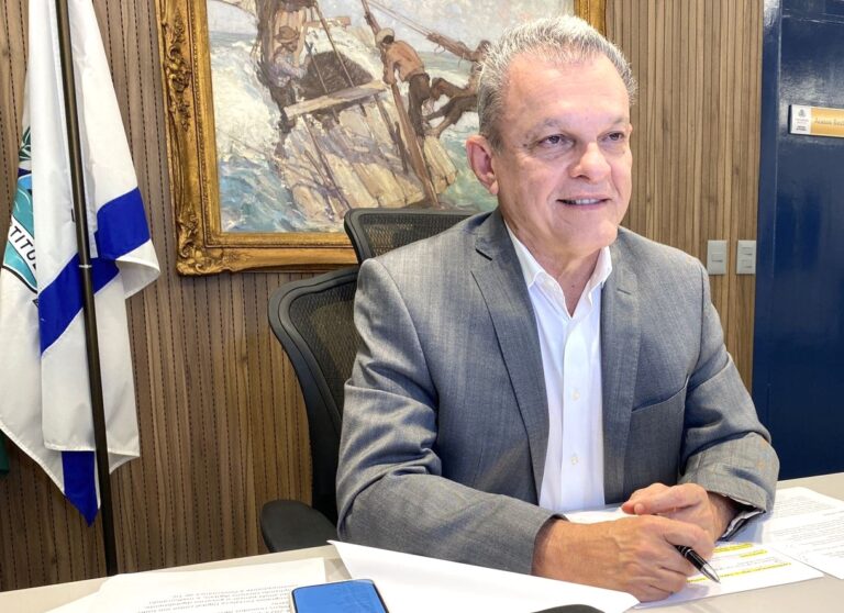 Há 30 anos, prefeito Juraci teve que revogar ’Taxa do Lixo’ após pressão popular