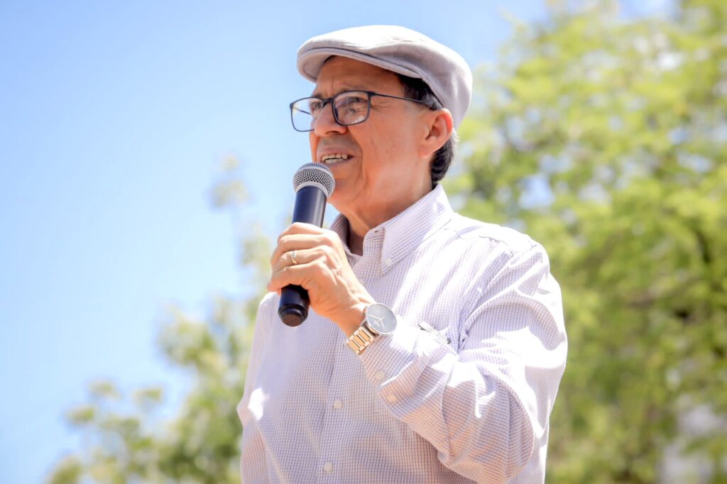 1a7fa8d4 e775 426e a630 5e8d8131421c