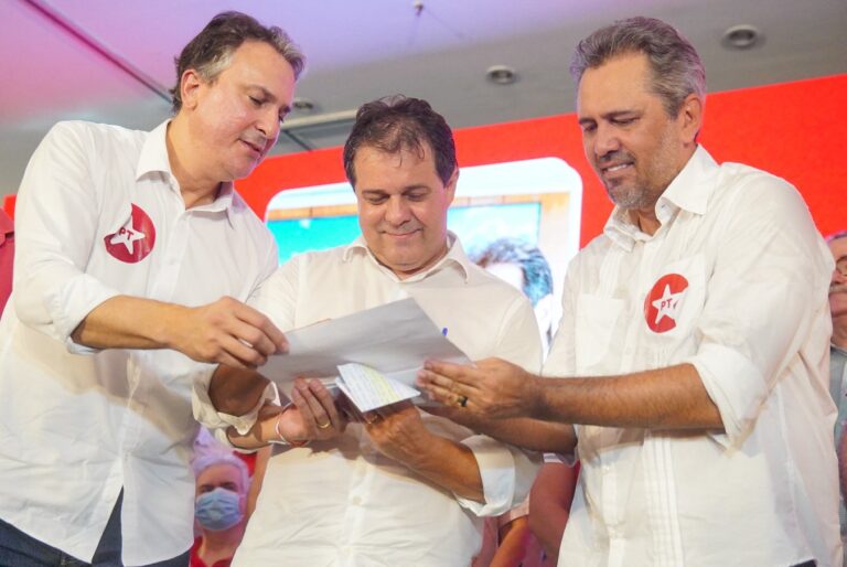 Elmano entra na briga pela Prefeitura de Fortaleza ao lado de Evandro; “Vamos acabar com eles”