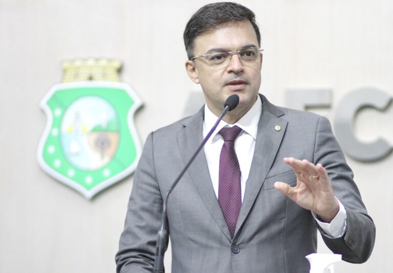 Presidente da CPI da Enel na Assembleia estaria buscando patrocínio de R$ 1 milhão da companhia para festejos