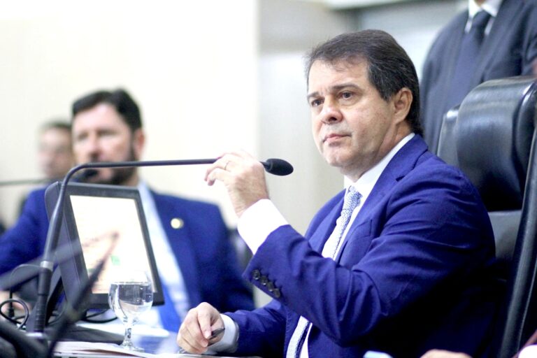 Um dos principais nomes à prefeitura, Leitão não se pronuncia sobre últimos assassinatos na capital