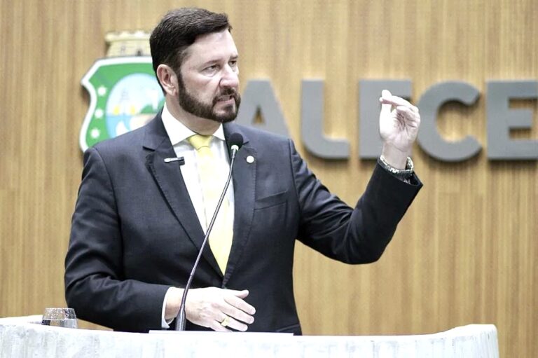 Base e oposição fecham consenso e definem apoio a Romeu Aldigueri (PDT) para presidência da AL-CE