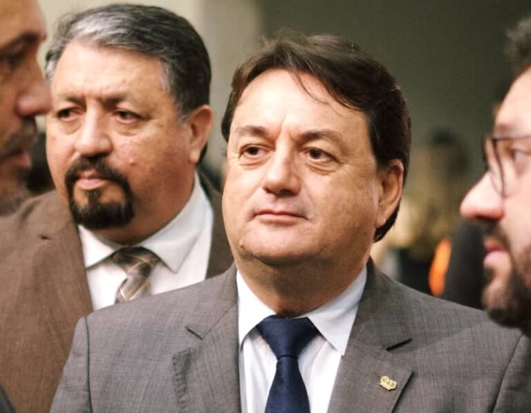 Vereador propõe redução no horário de funcionamento de faixas exclusivas para ônibus